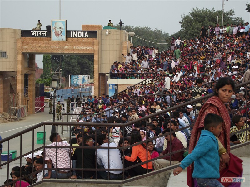 10,000 attend the border ceremony every day on the Indian side